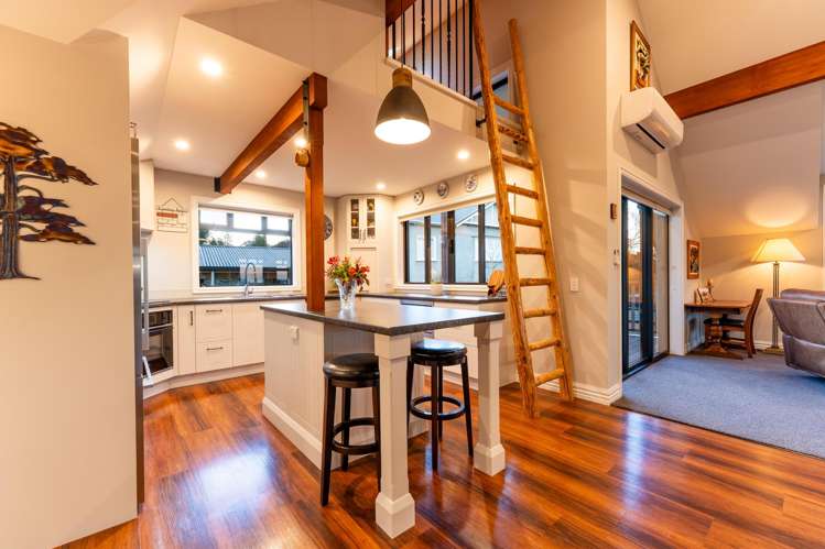 15a Kitchener Square Highfield_2