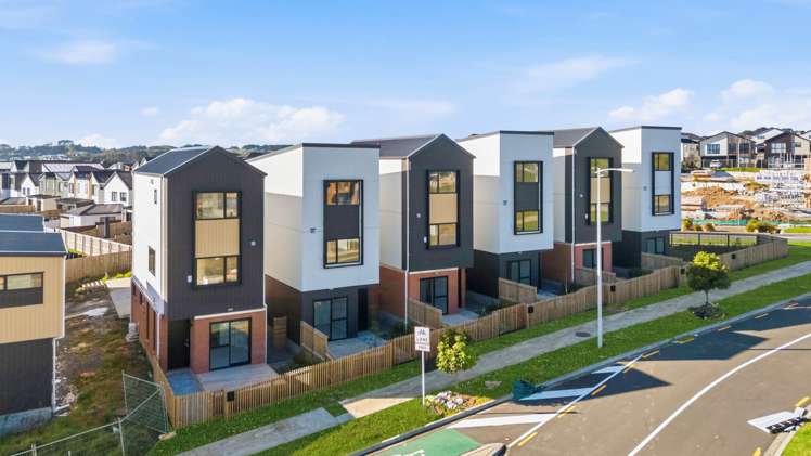 16 Vista Estate Boulevard Flat Bush_19