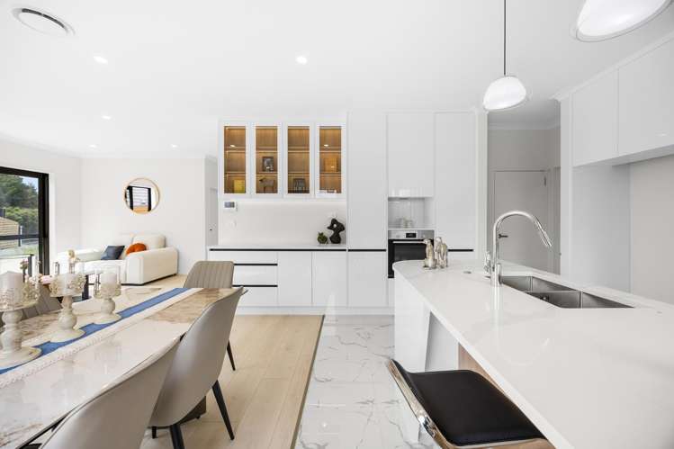 32 Tannaghmore Drive Flat Bush_5