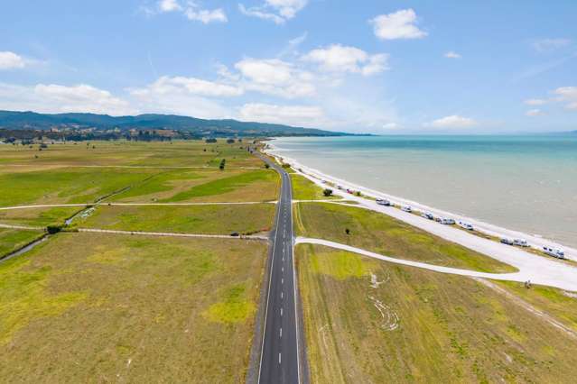 453 East Coast Road Kaiaua_1