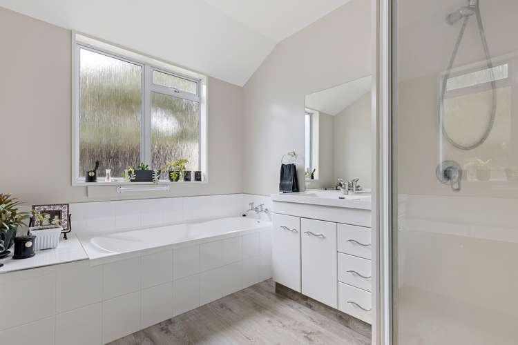 8 Newton Place Amberley_10