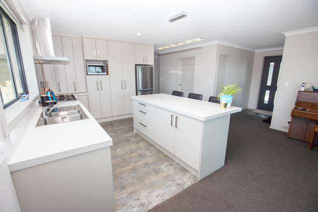 2 Karoro Place Karoro_2