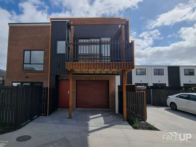 7 David Carnegie Road Hobsonville_1