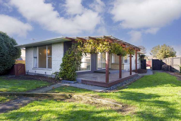 127 Denise Crescent Hornby_13