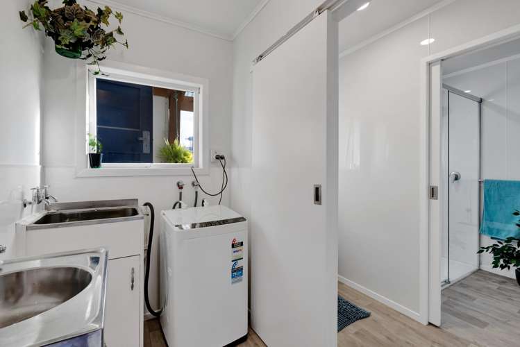 37 Warwick Road Stratford_21