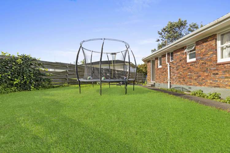 42 Hobart Crescent Wattle Downs_11