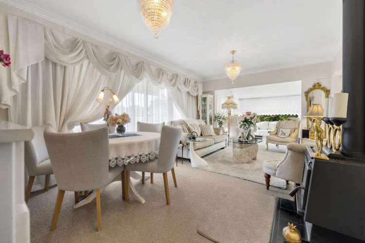 5 Borrowdace Avenue Botany Downs_4