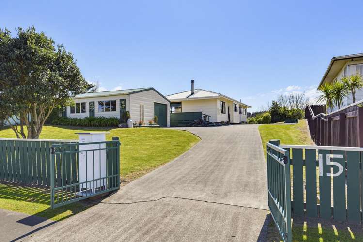 15 Muaupoko Street Hokio Beach_21