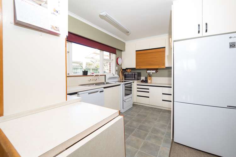 9 Queens Drive Allenton_5