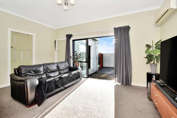 77B Eversham Road_4