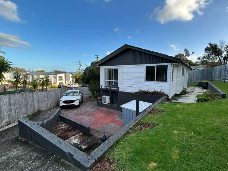 44 Clyma Place Massey_23