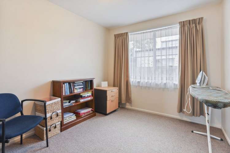 2/23 Lake Terrace Road Burwood_20