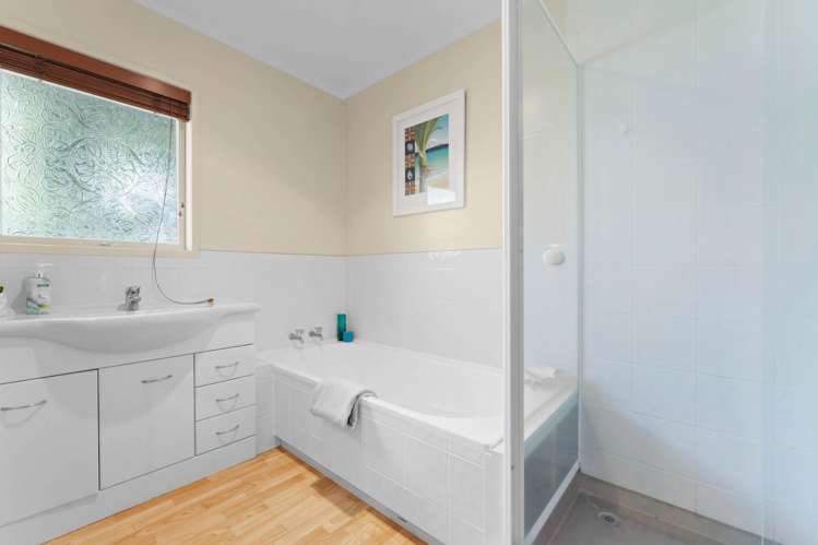 47 Wyoming Avenue Murrays Bay_17