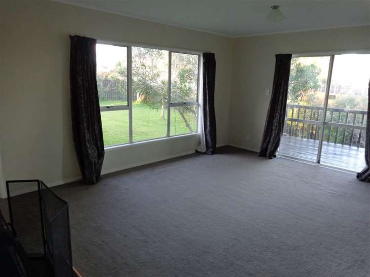 217 Mahia Road Wattle Downs_4