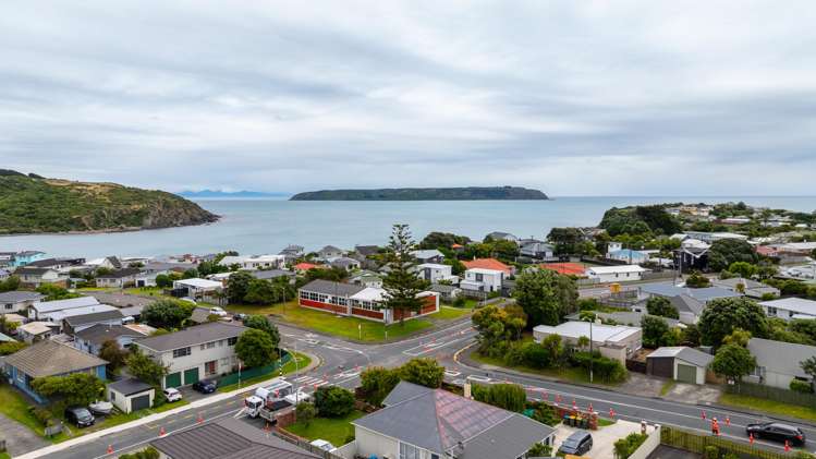 4A Mana Avenue Titahi Bay_13