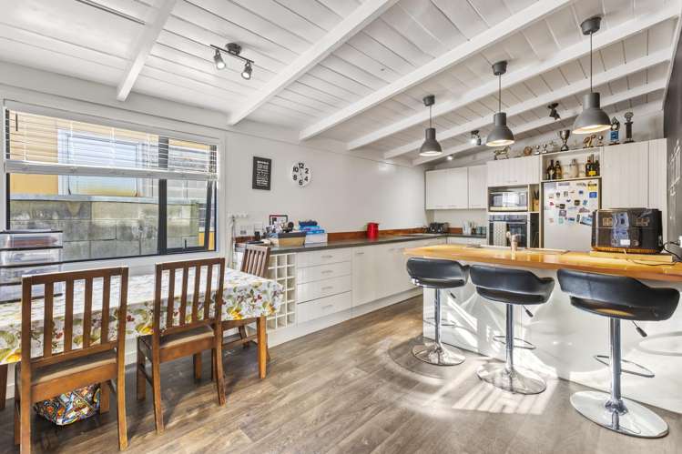 2 Warre Street Waitara_10