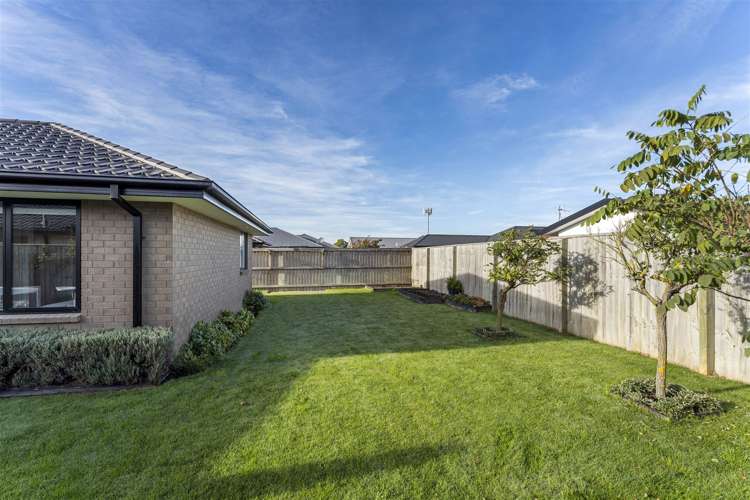 34 Minerva Crescent Woodend_16