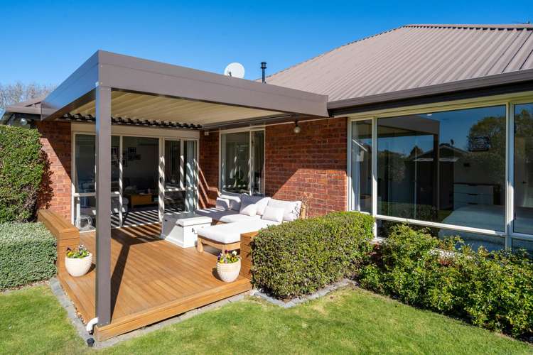 2/14 Bentley Street Russley_20