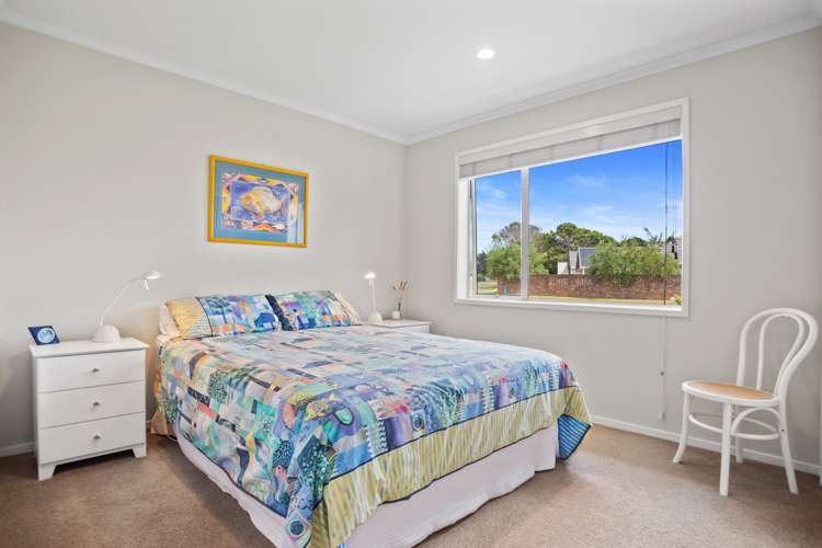 2 Mccall Avenue Pauanui_12