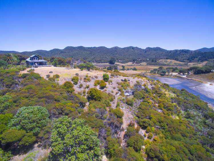21 Greenside Road Great Barrier Island (Aotea Island)_15