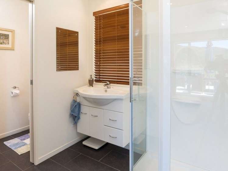 9 Beach Place Havelock_14