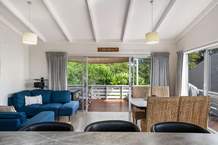 100 Charleston Avenue Whangamata_11