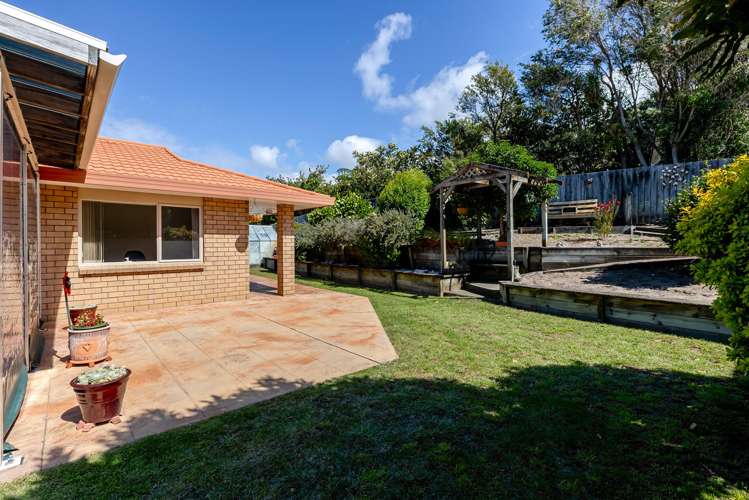 8 San Vito Place Paraparaumu Beach_12