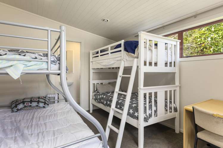 16 Hoani Place Kuratau_18