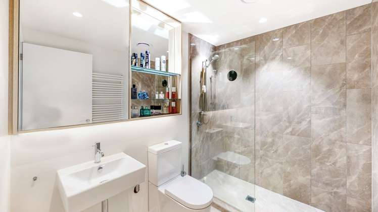 43 Erica Pabst Way Island Bay_6