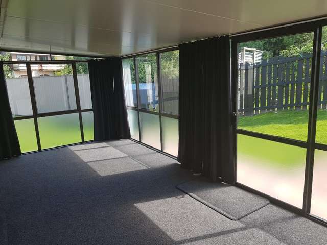 House/4 O'Neill Crescent 10123_4