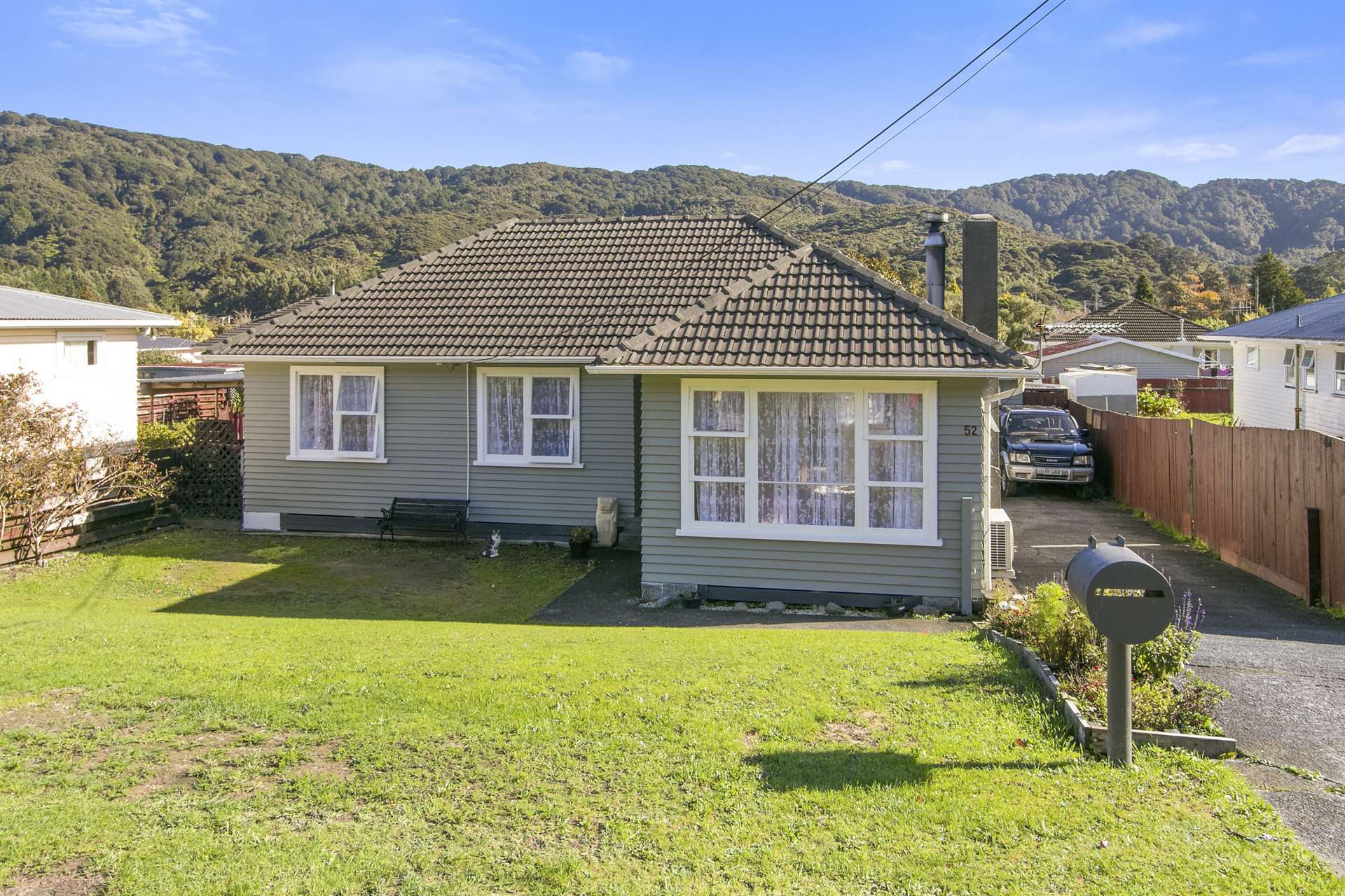 52 Coast Road Wainuiomata_0