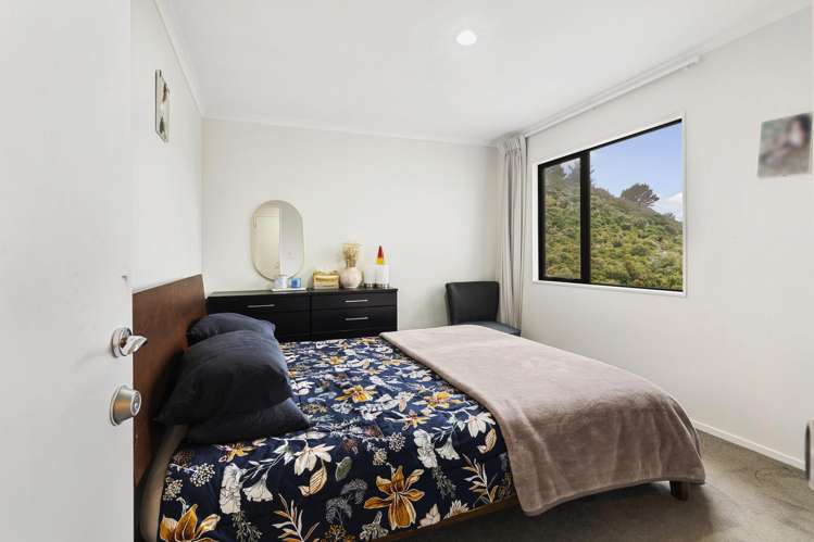 2/19 Onslow Road Khandallah_6