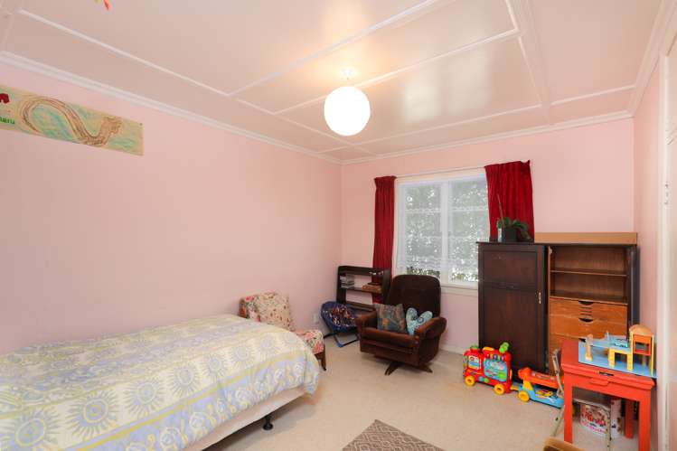 22 Willow Avenue Stoke_9