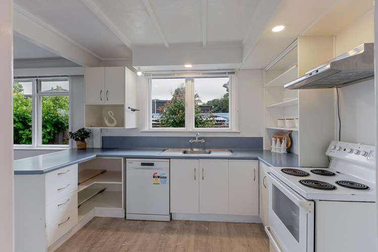 12 Kiwi Road Raumati Beach_8