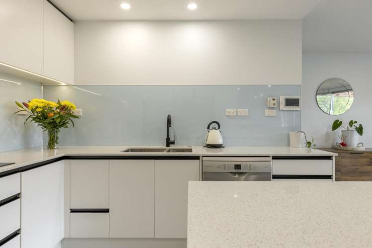 2/86 Hinemoa Avenue_2