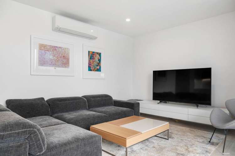 902/27 Rutland Street City Centre_1