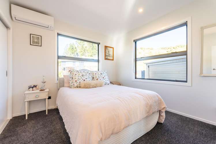 32A Tenby Street Moeraki_13