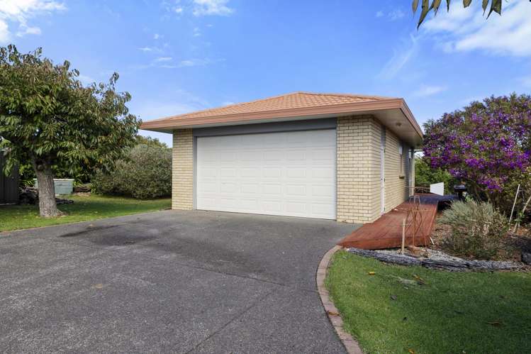 63 McGiven Drive Ridgewood_22