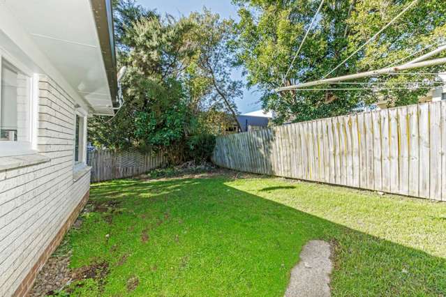 2/63 Ellice Road Totara Vale_2