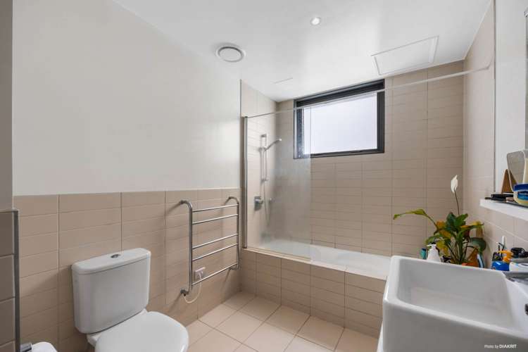 701/30 Beach Road Auckland Central_8