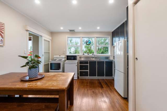 19 Jane Grove Paparangi_4