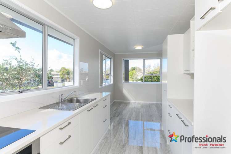 4 Ngatira Place Clendon Park_1