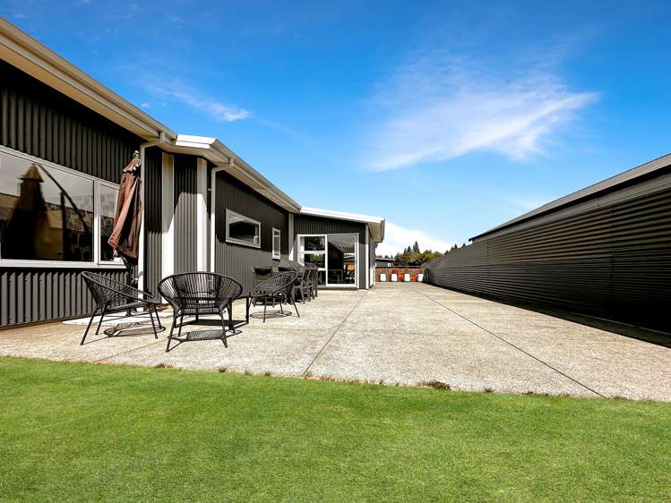 16 Rhoboro Road Twizel_26