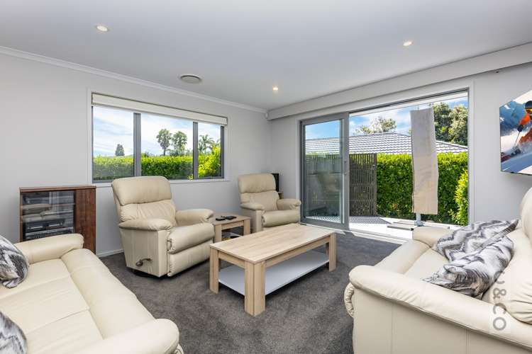 4 School Road Riverhead_19