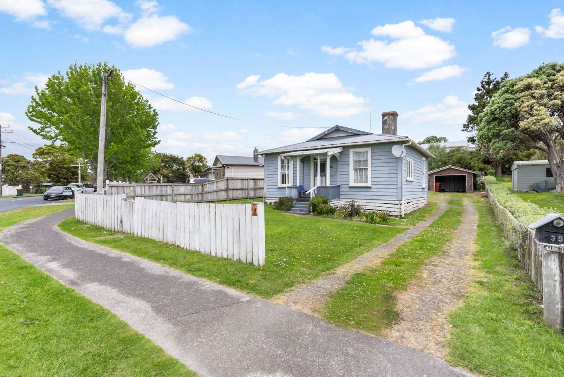 35 Awaroa Road Helensville_0