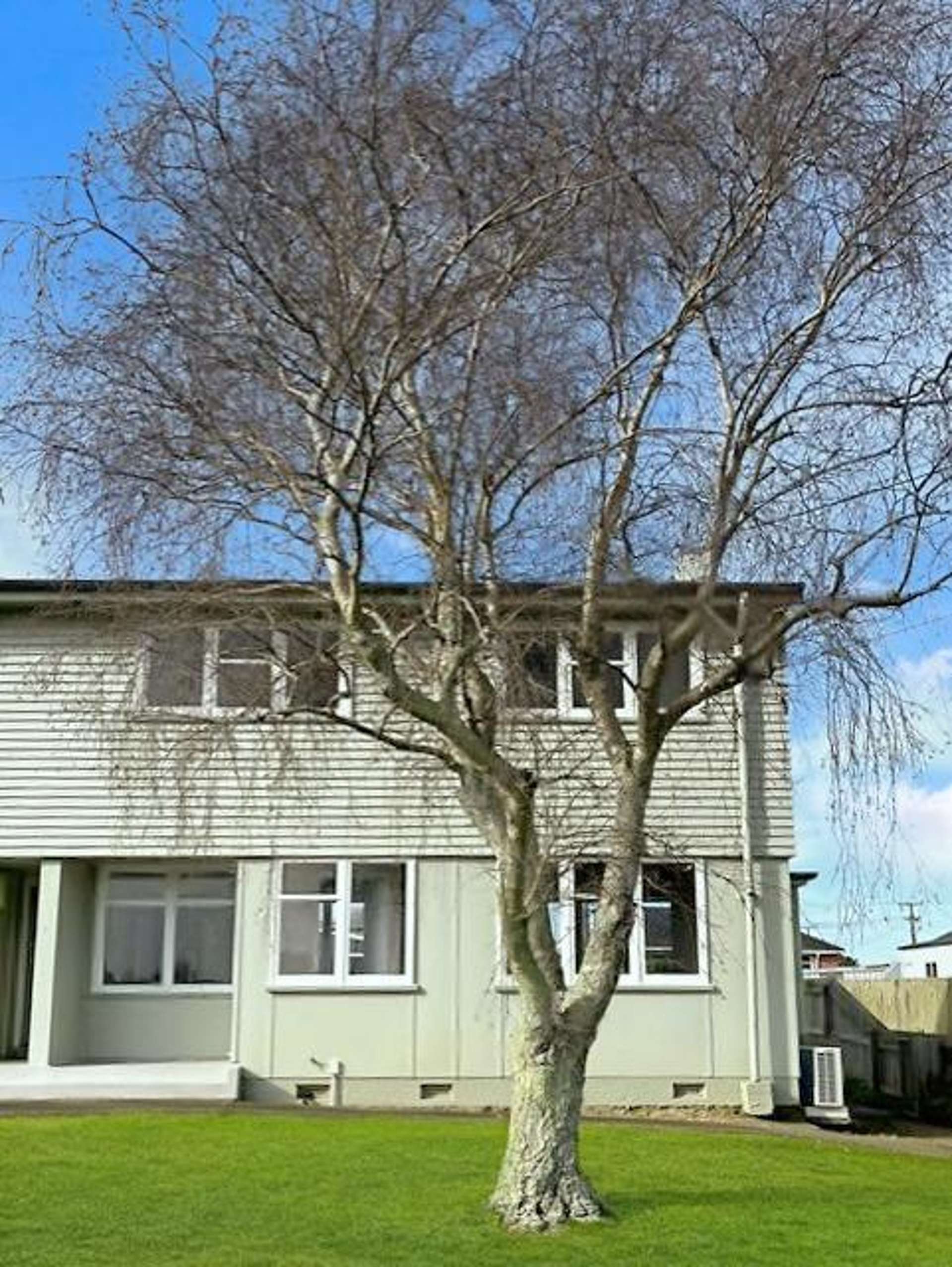 18 Devon Crescent 10985_0