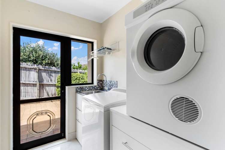 13 Carlingford Drive East Tamaki_19