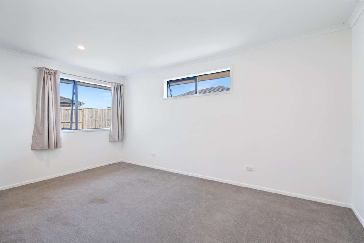 49 Plover Street_4