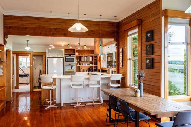 Stunning Riverton rental with gorgeous views
