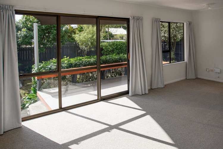 2/125 Brook Street The Brook_1